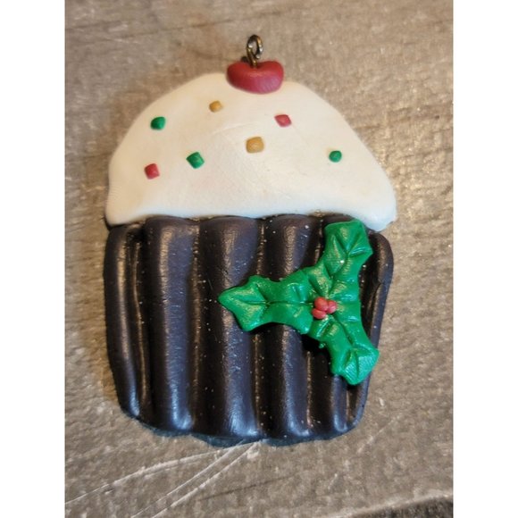 Handmade cupcake sprinkles Cherry mistletoe dessert ornament Xmas decor - Picture 2 of 3